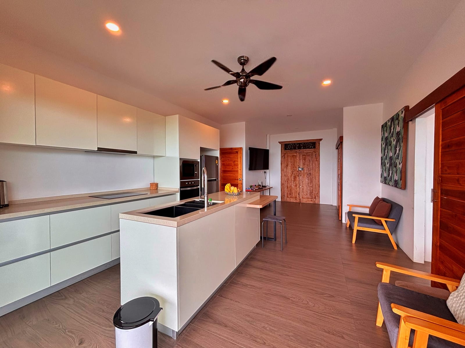 Открытая кухня Villa Selma